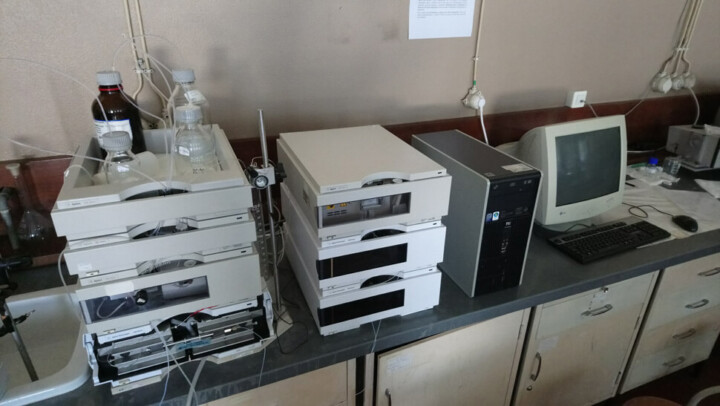 High performance liquid chromatography (HPLC)